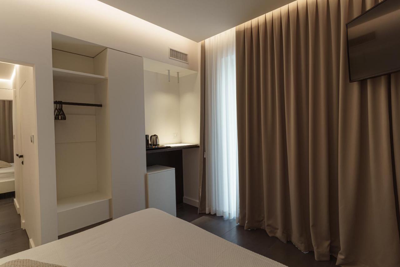 B&B Nel Blu Dipinto Di Blu โปลีญาโนอามาเร ภายนอก รูปภาพ