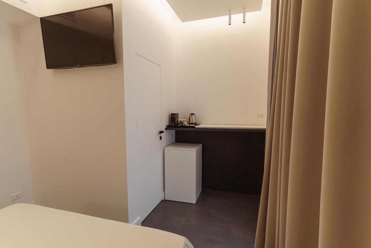 B&B Nel Blu Dipinto Di Blu โปลีญาโนอามาเร ภายนอก รูปภาพ