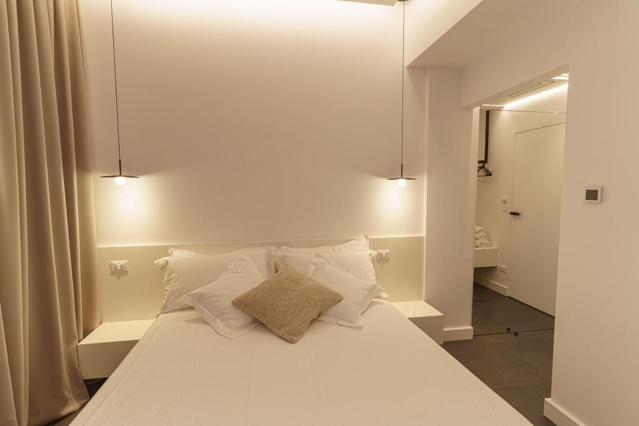 B&B Nel Blu Dipinto Di Blu โปลีญาโนอามาเร ภายนอก รูปภาพ