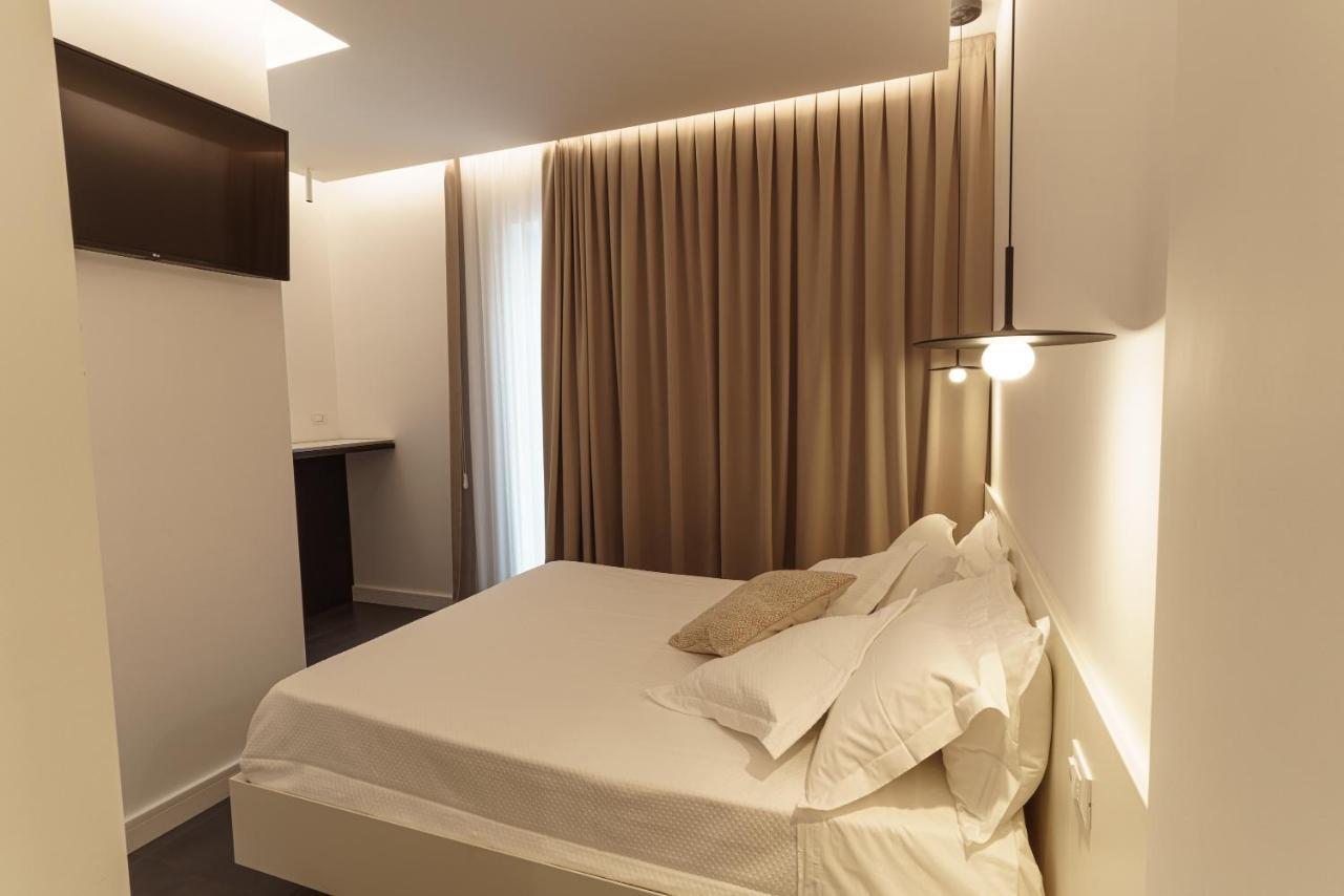 B&B Nel Blu Dipinto Di Blu โปลีญาโนอามาเร ภายนอก รูปภาพ
